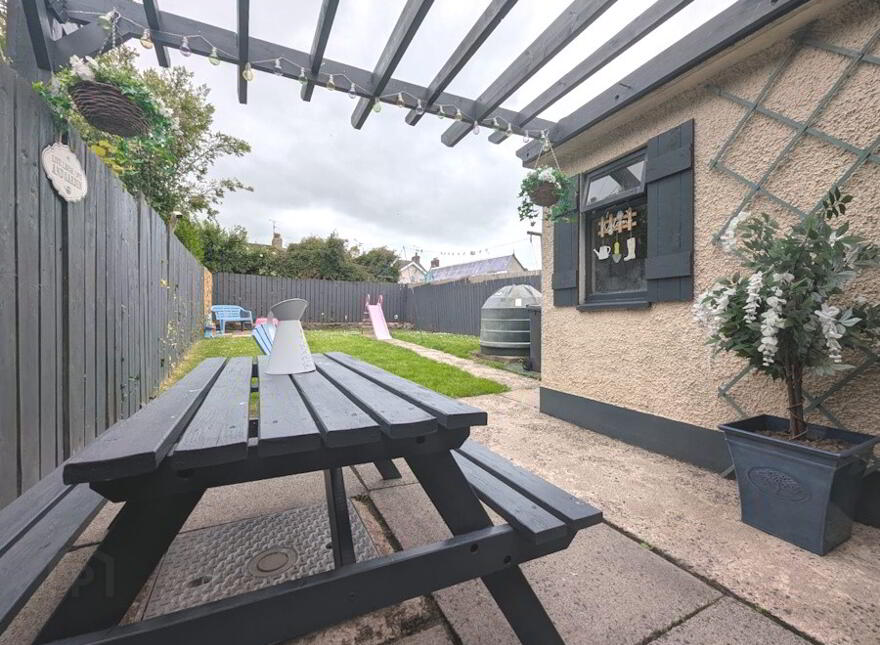 23 The Crescent, Coleraine, BT52 2DS