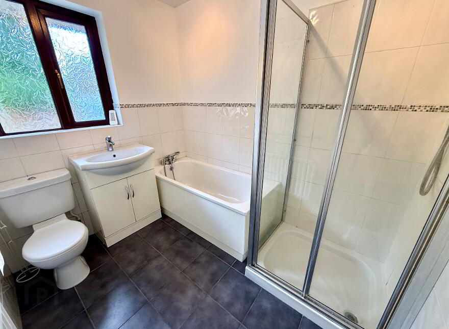 29 Abbeydale, Waterside, L'Derry, BT47 6YY