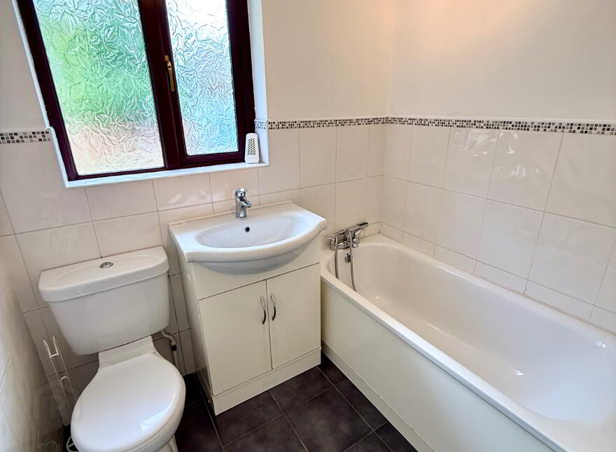29 Abbeydale, Waterside, L'Derry, BT47 6YY