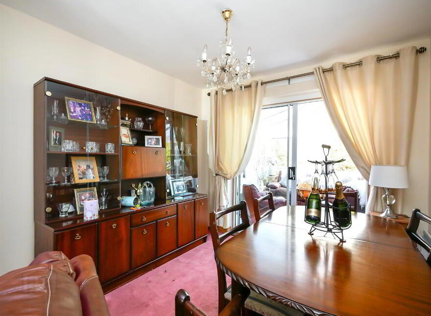 9 Winchester Drive, Carryduff, Belfast, BT8 8QD