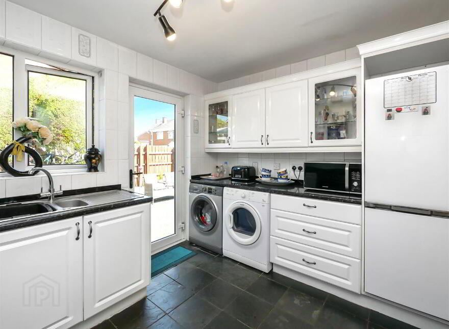 9 Winchester Drive, Carryduff, Belfast, BT8 8QD