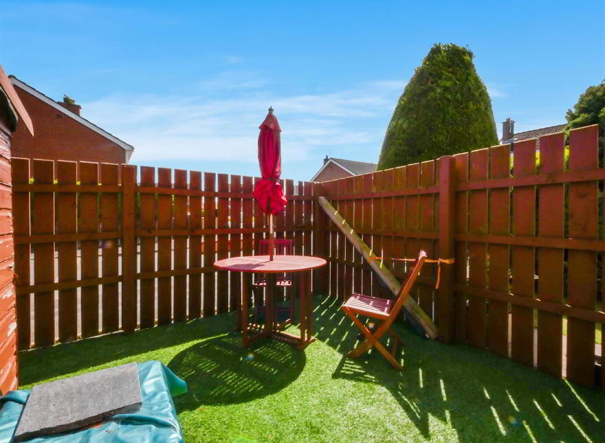 9 Winchester Drive, Carryduff, Belfast, BT8 8QD