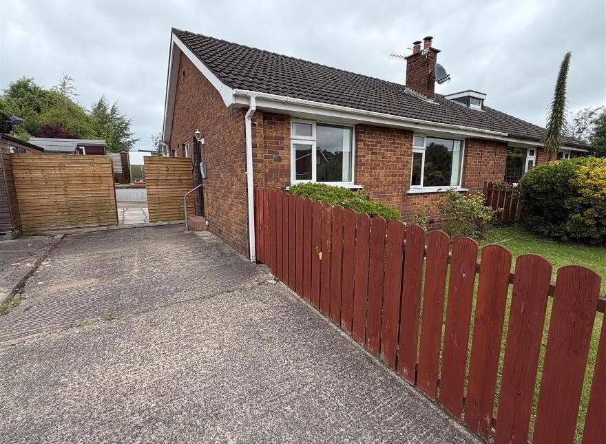 58 Silverbirch Road, Bangor, BT19 6EU