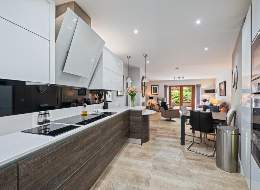 Apt 8, 313 Belmont Road, Belfast, BT4 2NE