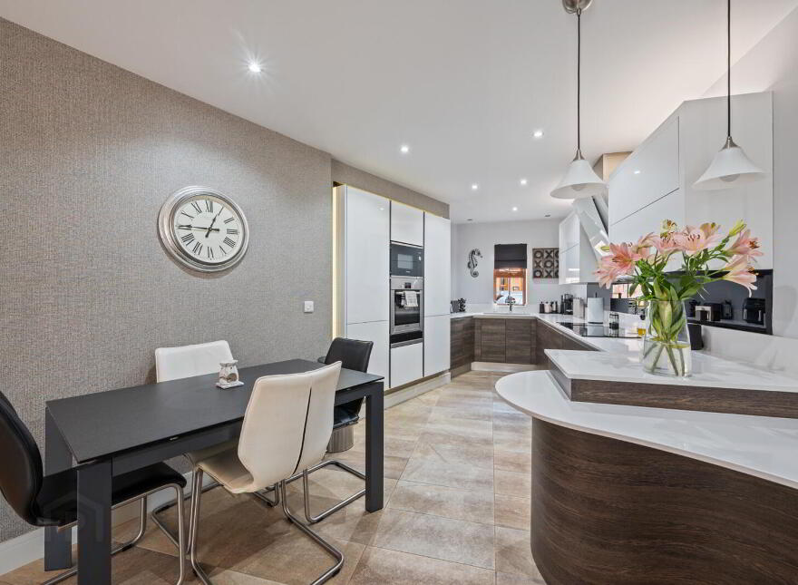 Apt 8, 313 Belmont Road, Belfast, BT4 2NE