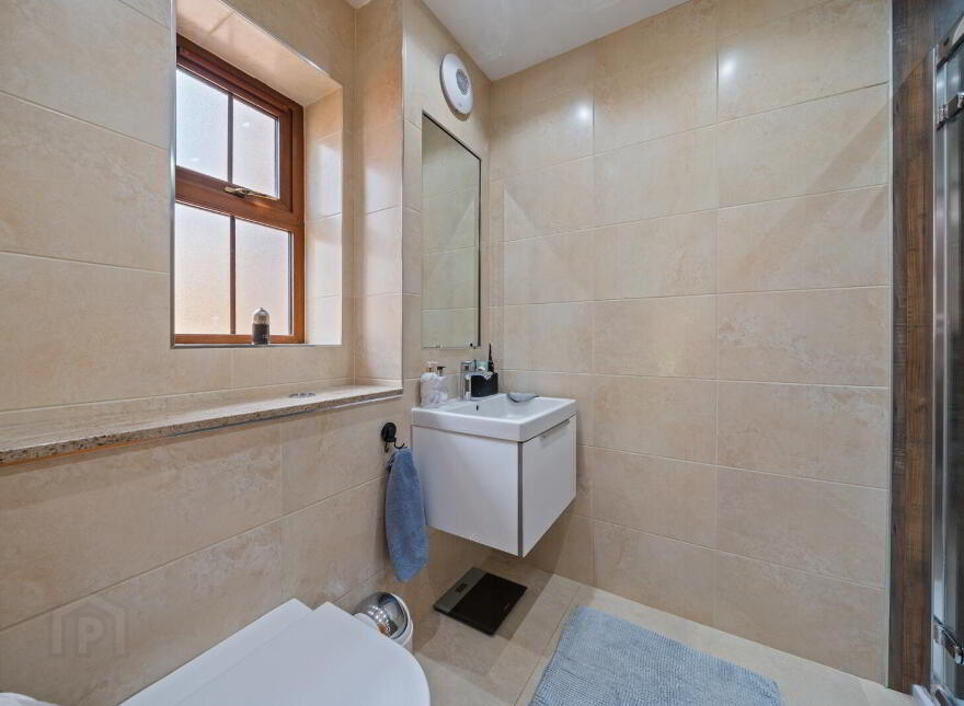 Apt 8, 313 Belmont Road, Belfast, BT4 2NE