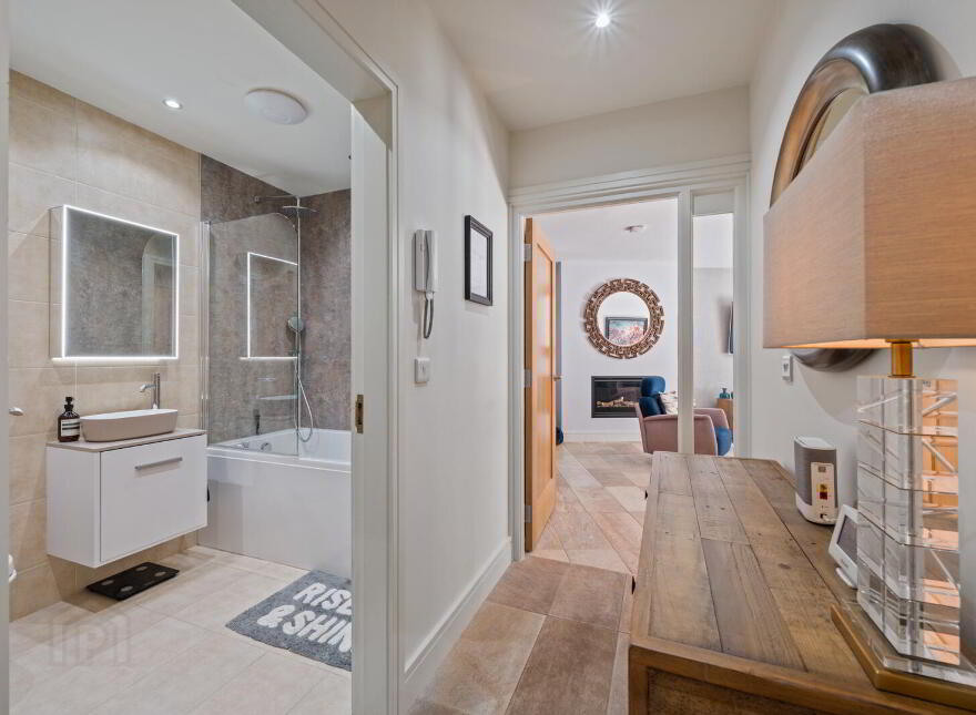 Apt 8, 313 Belmont Road, Belfast, BT4 2NE