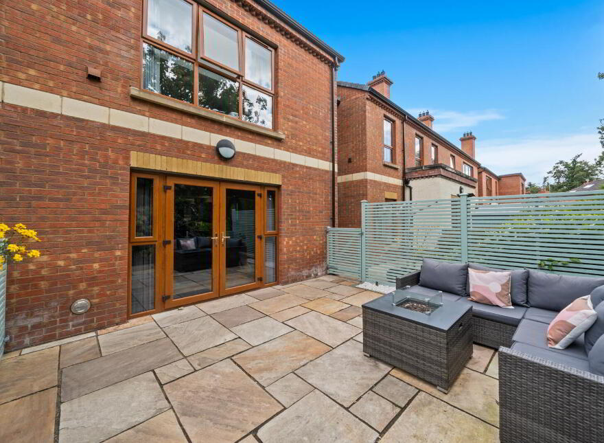 Apt 8, 313 Belmont Road, Belfast, BT4 2NE