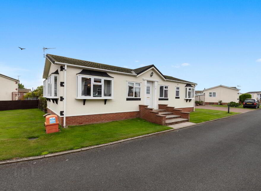 5 Swallow Crescent, Ballyhalbert, BT22 1BF