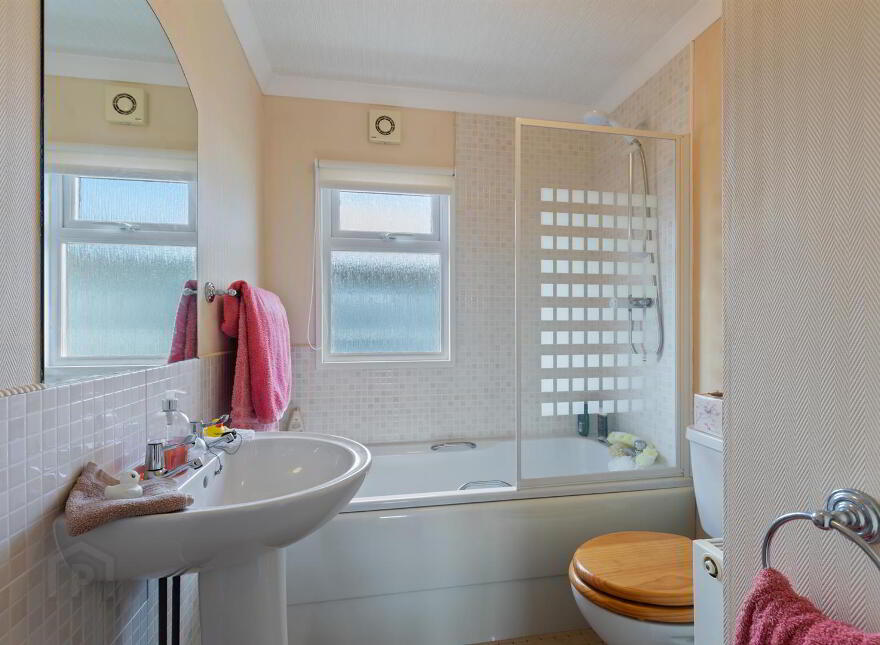 5 Swallow Crescent, Ballyhalbert, BT22 1BF