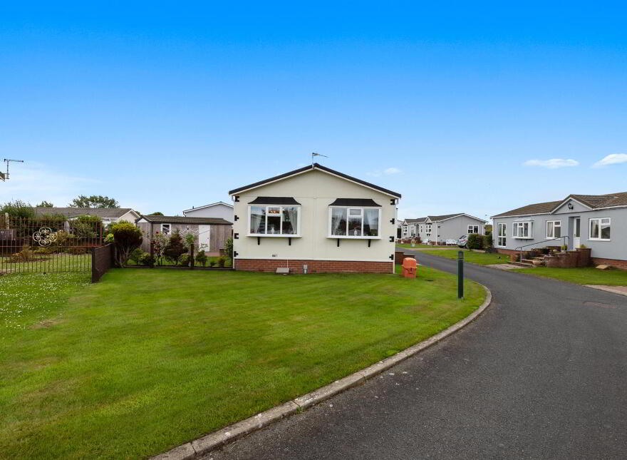5 Swallow Crescent, Ballyhalbert, BT22 1BF