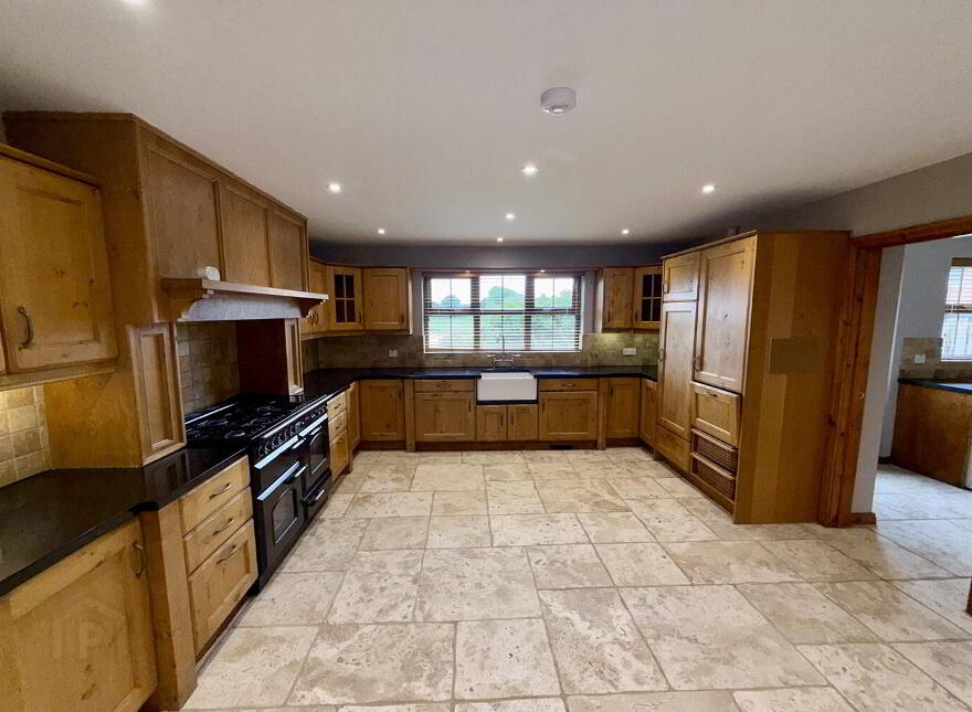 8 Kings Chase, Gravelhill Road, Lisburn, BT27 5ST