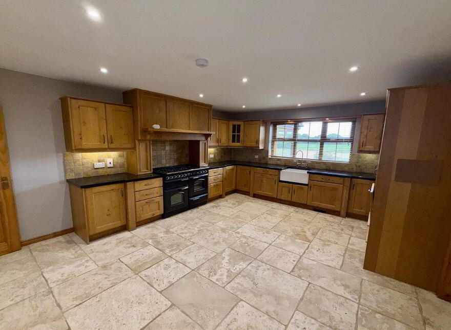 8 Kings Chase, Gravelhill Road, Lisburn, BT27 5ST