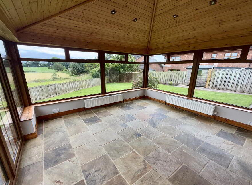 8 Kings Chase, Gravelhill Road, Lisburn, BT27 5ST