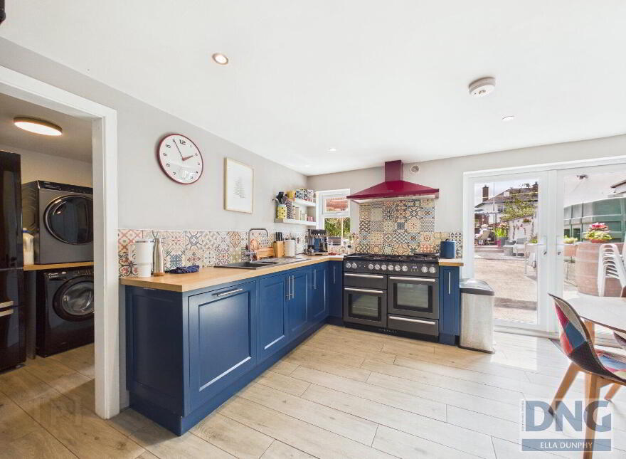 Cherry Blossom House, Saint Mullins Road, Tinnahinch, Graiguenamanagh, R95EK57