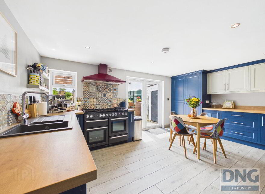Cherry Blossom House, Saint Mullins Road, Tinnahinch, Graiguenamanagh, R95EK57