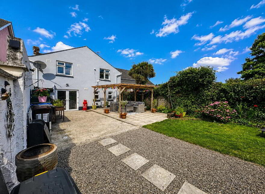 Cherry Blossom House, Saint Mullins Road, Tinnahinch, Graiguenamanagh, R95EK57