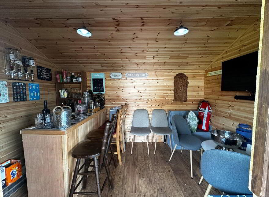 Cherry Blossom House, Saint Mullins Road, Tinnahinch, Graiguenamanagh, R95EK57