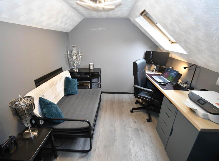 3 The Park, Dunmurry, Belfast, BT17 0ER
