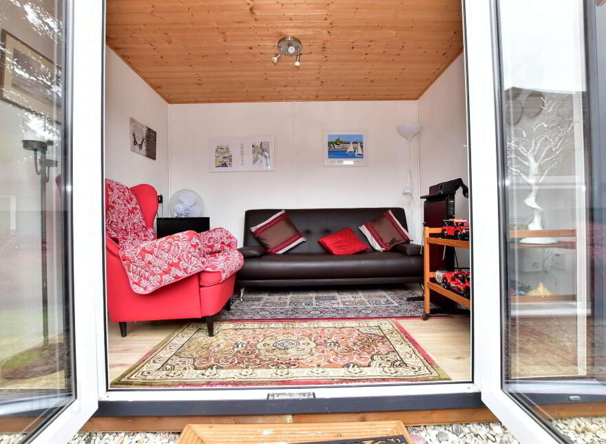 10 Regency Park, Newtownards, BT23 8ZG