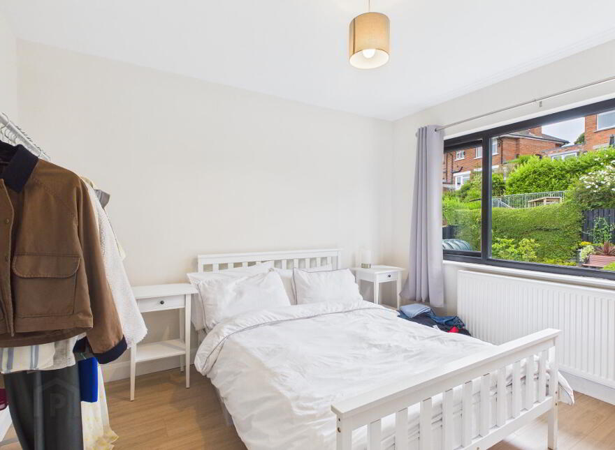 25 Delamont Park, Belfast, BT6 9RJ