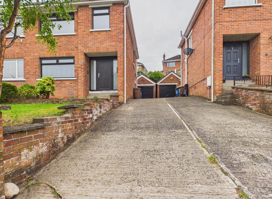 25 Delamont Park, Belfast, BT6 9RJ