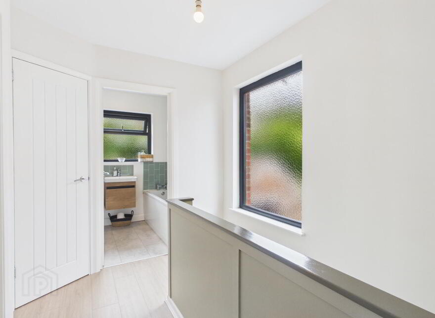 25 Delamont Park, Belfast, BT6 9RJ