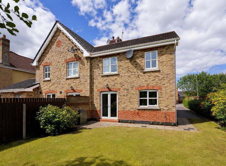 64 Whitestrand, Aylesbury Park, Sligo, F91AEV7