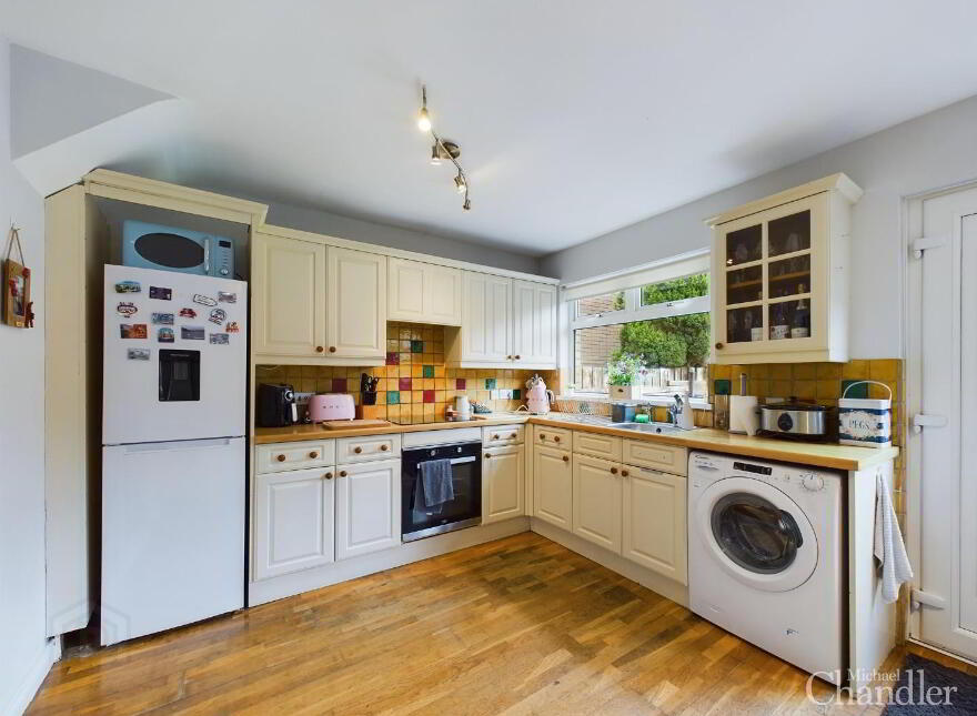 41 Ravenhill Court, Belfast, BT6 8FS