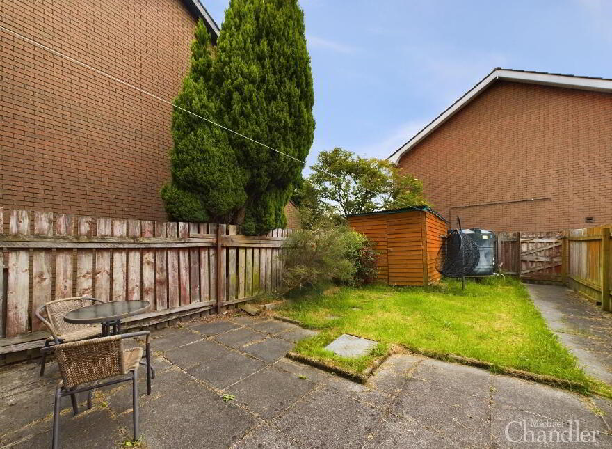41 Ravenhill Court, Belfast, BT6 8FS