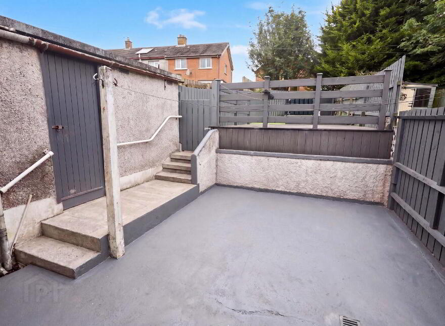 16 Mossley Crescent, Newtownabbey, BT36 5PA