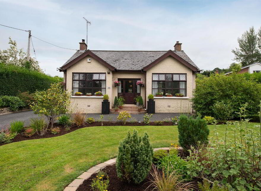 48 Ballymaglave Road, Ballynahinch, BT24 8QB