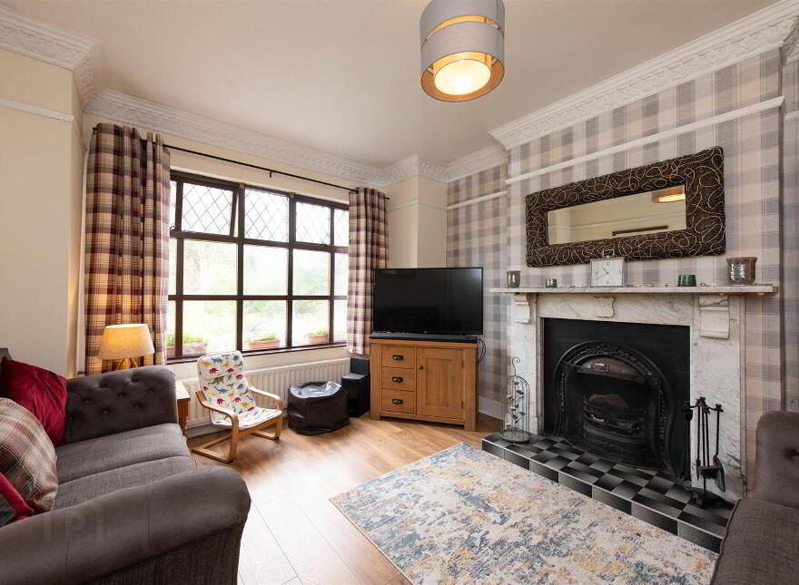 48 Ballymaglave Road, Ballynahinch, BT24 8QB
