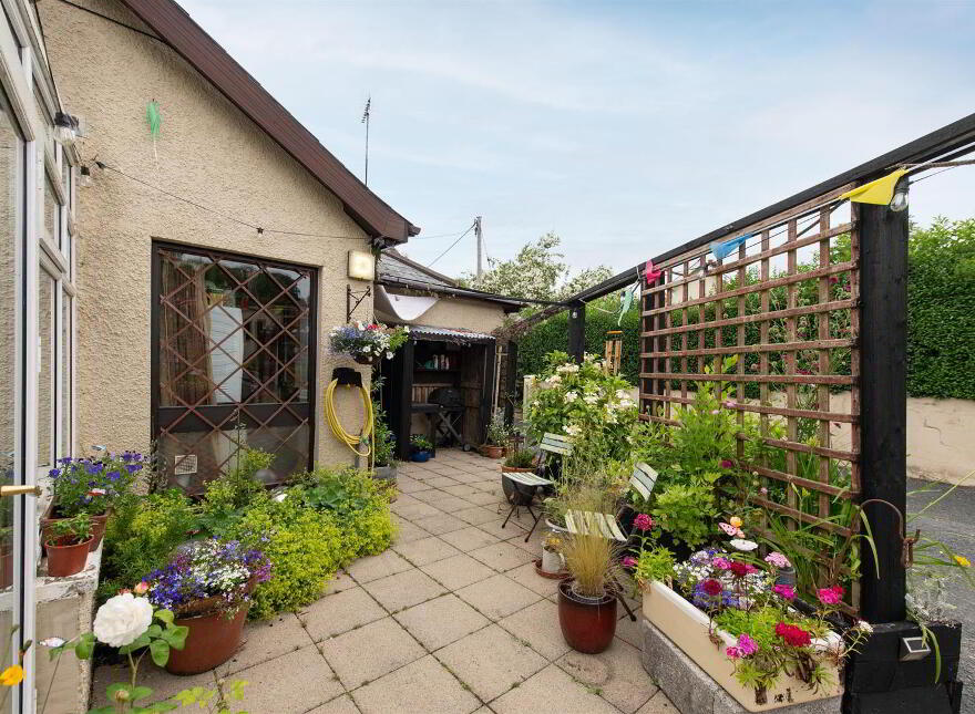 48 Ballymaglave Road, Ballynahinch, BT24 8QB