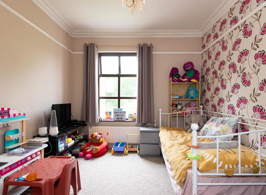 48 Ballymaglave Road, Ballynahinch, BT24 8QB