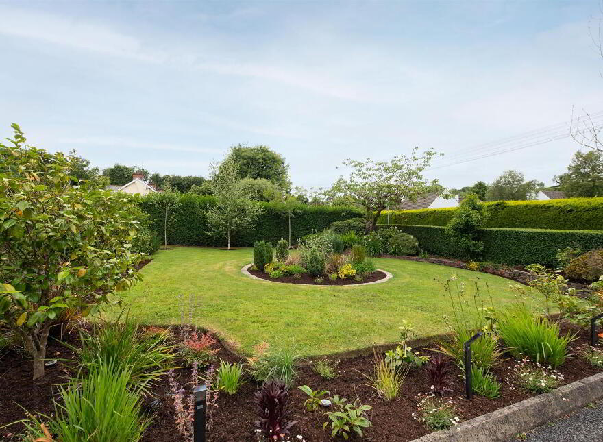 48 Ballymaglave Road, Ballynahinch, BT24 8QB