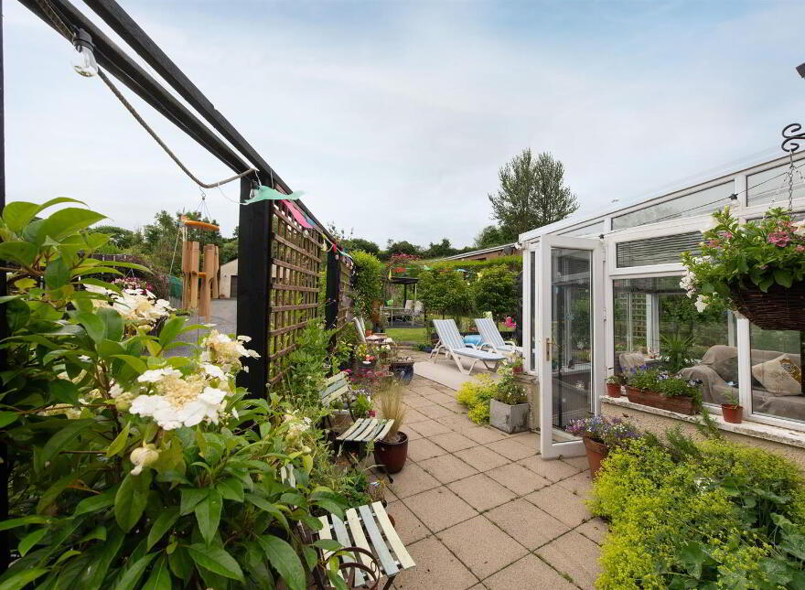 48 Ballymaglave Road, Ballynahinch, BT24 8QB