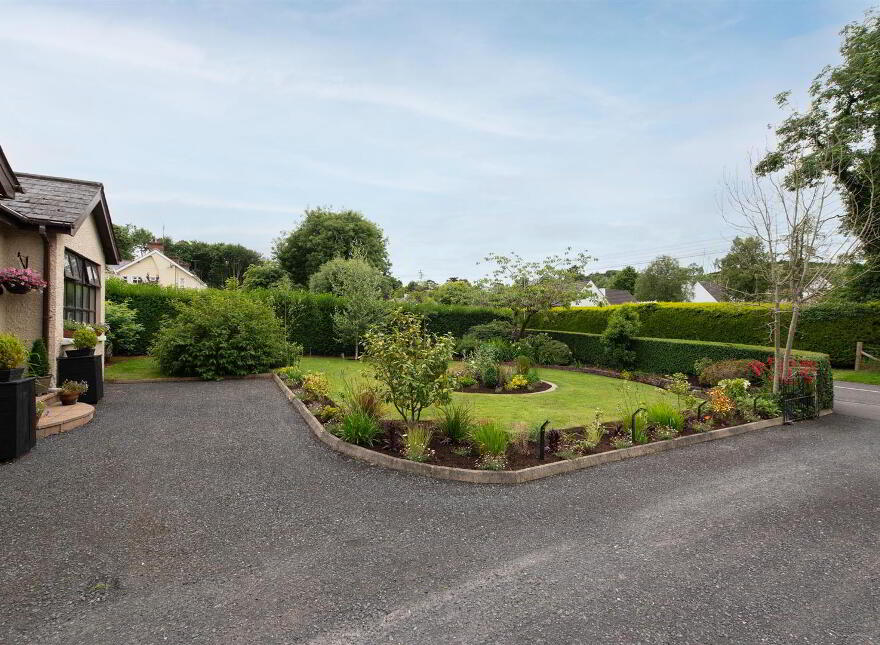 48 Ballymaglave Road, Ballynahinch, BT24 8QB