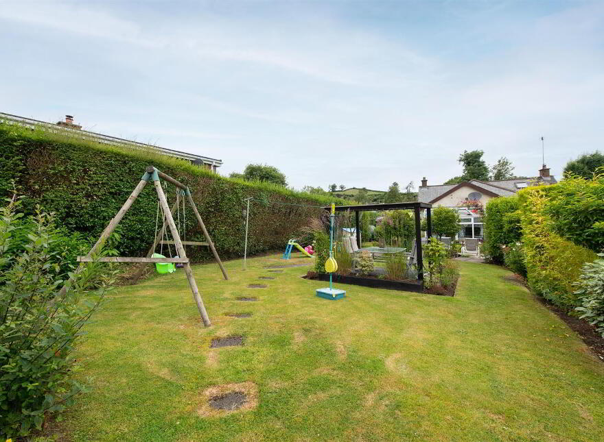 48 Ballymaglave Road, Ballynahinch, BT24 8QB