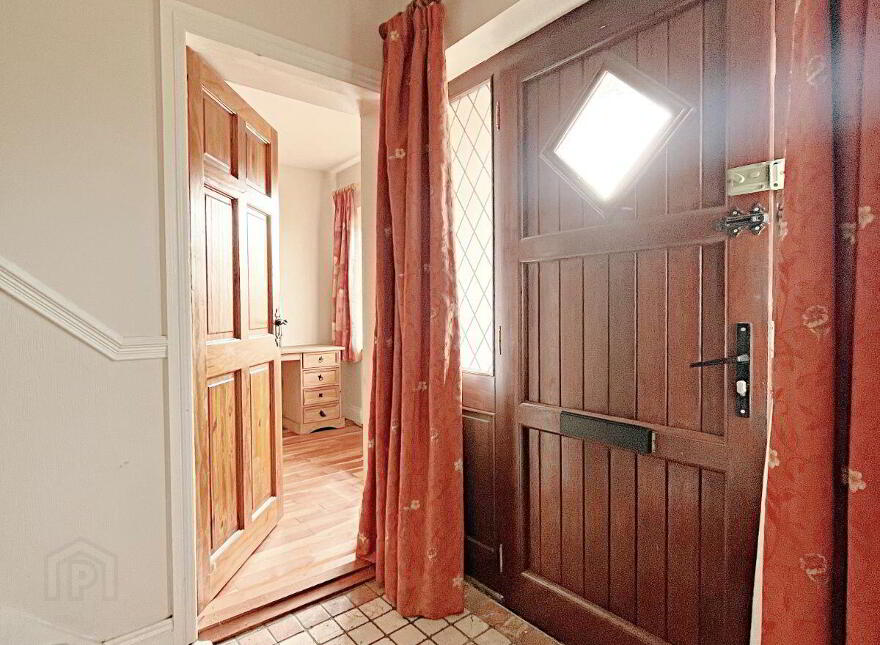 28 An Grianán, Ballinroad, Dungarvan, X35KX65
