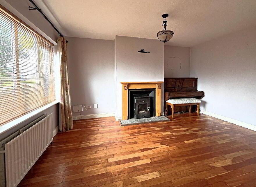 28 An Grianán, Ballinroad, Dungarvan, X35KX65