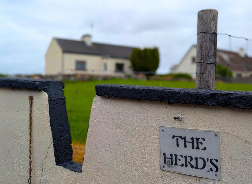 The Herd's House, Woodfield, Kilkelly, F35N271