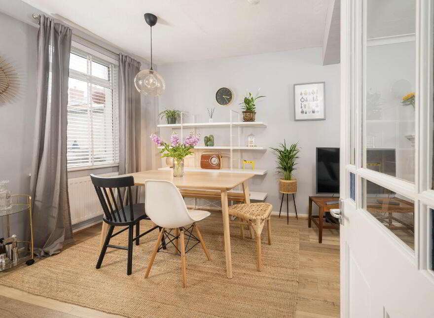 93 Dunraven Avenue, Belfast, BT5 5JS
