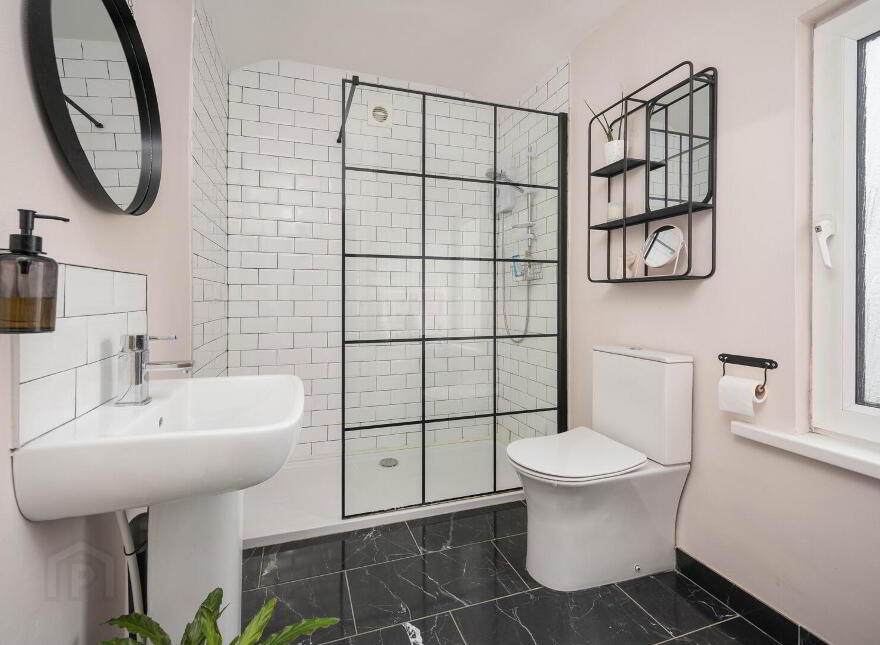 93 Dunraven Avenue, Belfast, BT5 5JS