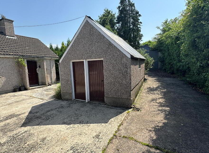 18 Skeagh Road, Kinallen, Dromore, BT25 2QE