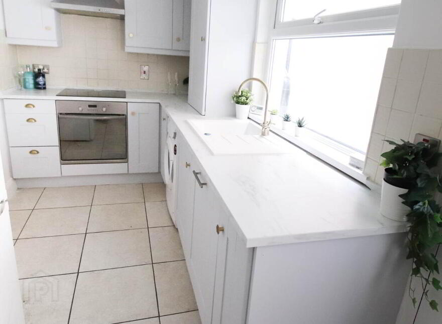 3 Bloomdale Street, Belfast, BT5 5BH