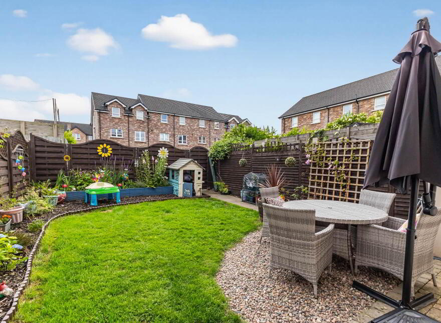 73 The Rose Garden, Derriaghy, Belfast, BT17 9GY