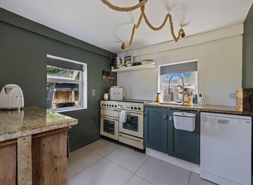 44 Garlandstown Road, Glenavy, Crumlin, BT29 4HJ