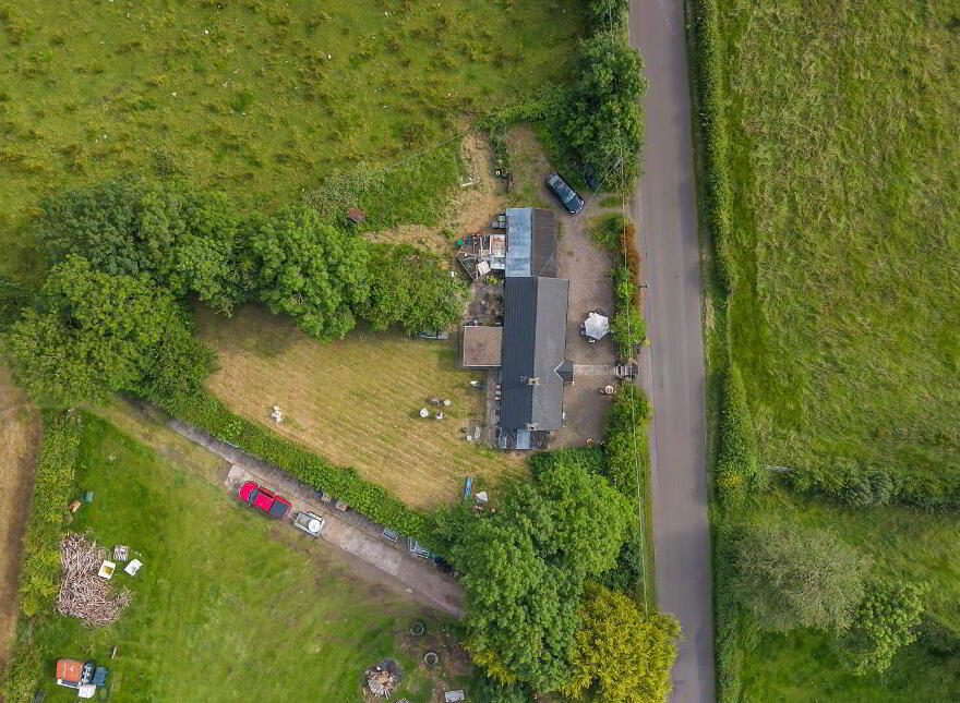 44 Garlandstown Road, Glenavy, Crumlin, BT29 4HJ