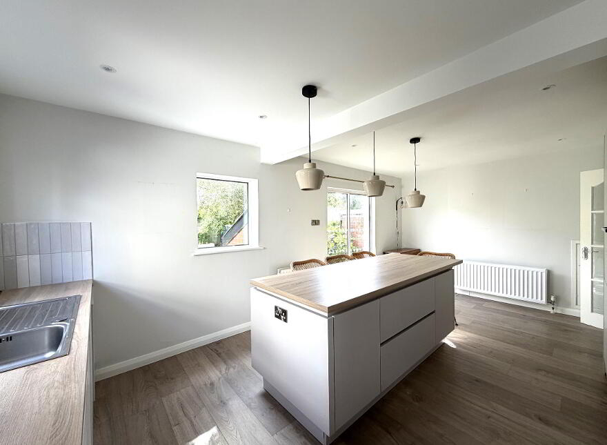 61 Wandsworth Road, Belfast, BT4 3LT